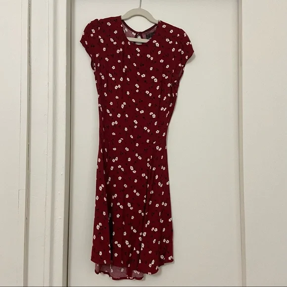 Reformation Bassett Dress in Red - Picture 3 of 4